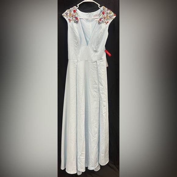 Mac Duggal 26540 NWT Powder Blue BEADED CAP SLEEVE V NECK A LINE GOWN - Picture 4 of 7